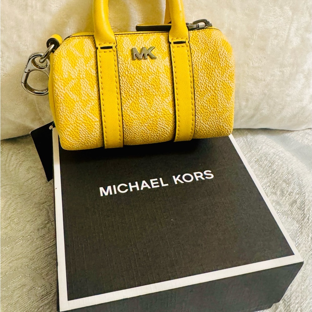 Michael Kors Vibrant Yellow Mini Bag key charm - Picture 3 of 5